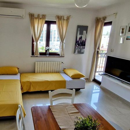 Apartments Villa Alba II Porec Camera foto