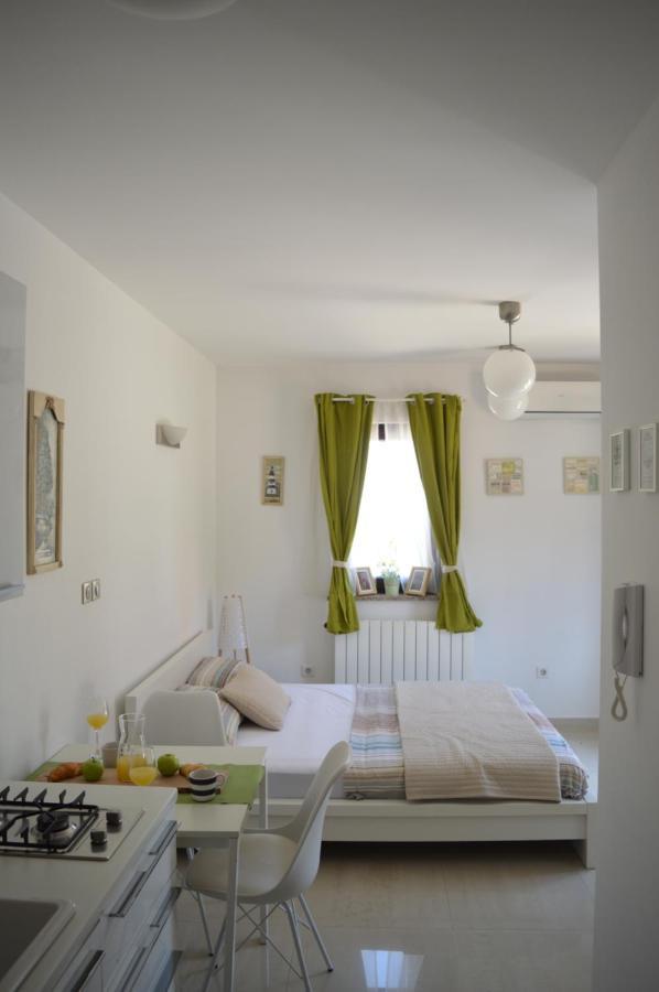 Apartments Villa Alba II Porec Esterno foto