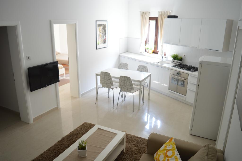 Apartments Villa Alba II Porec Esterno foto